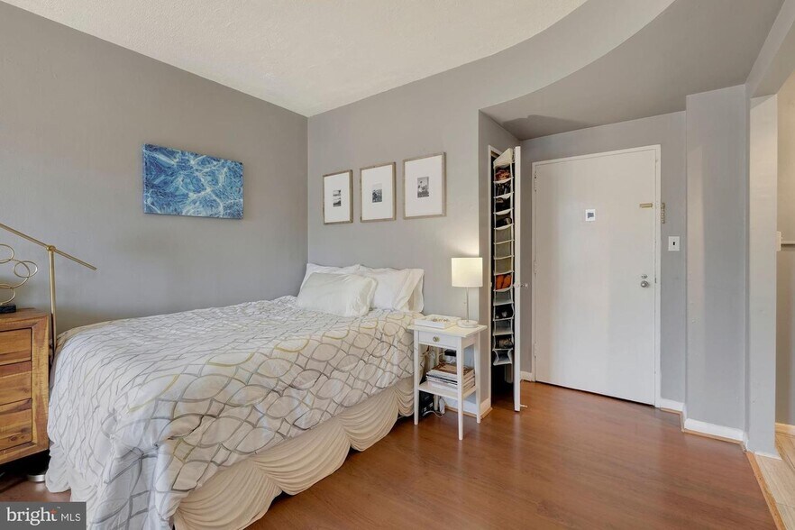 Building Photo - 1727 Massachusetts Ave NW