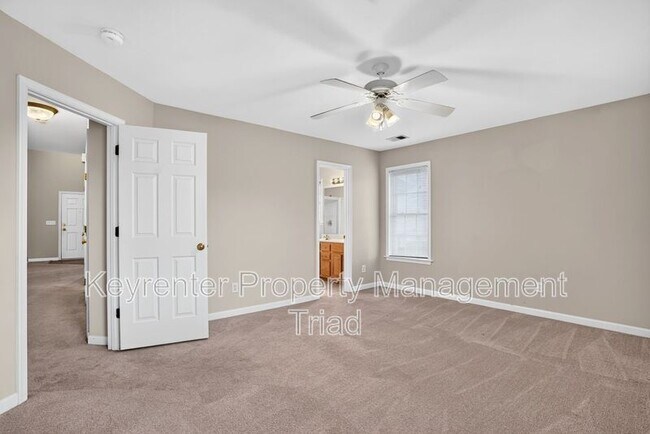 Building Photo - 6219 Black Willow Dr