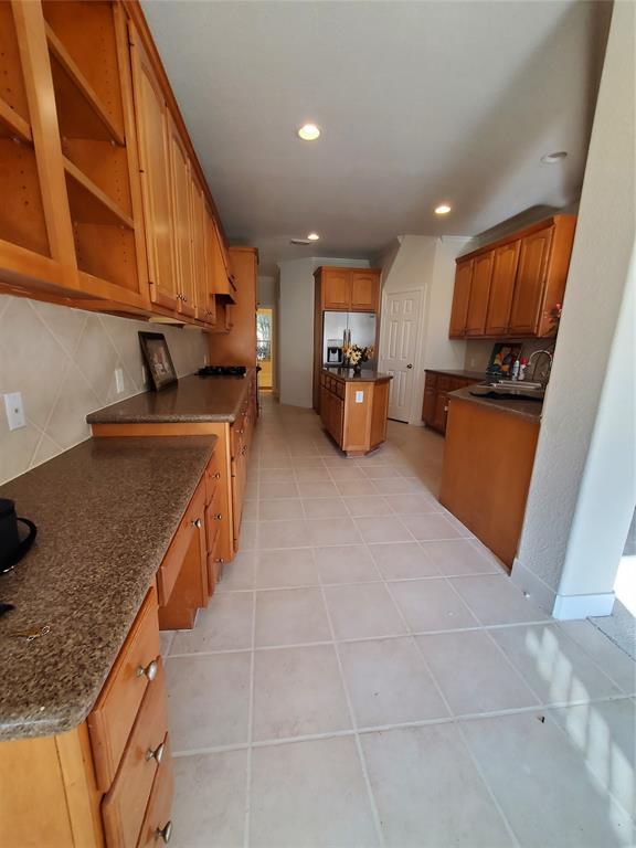 Building Photo - 4810 N Pine Brook Way
