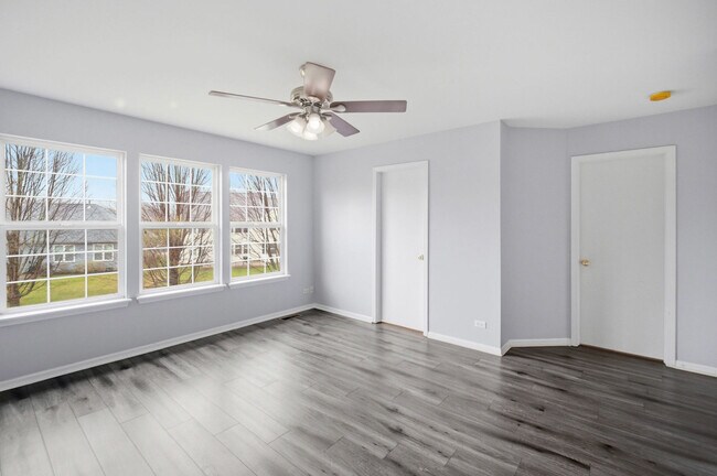 Building Photo - 512 Normandy Ln