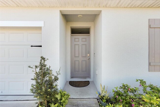 Building Photo - 355 Gardenia Ct