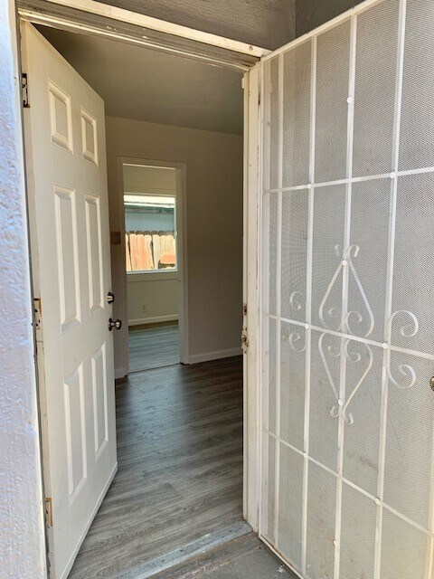 Entrance - 2639 38th Ave