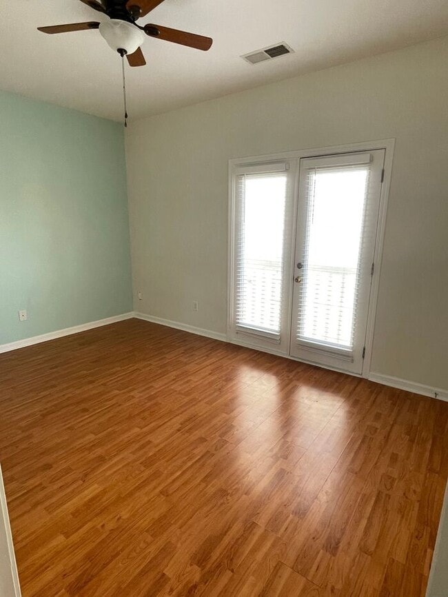 Building Photo - Charming 2 beds 2.5 bath in Charlotte!