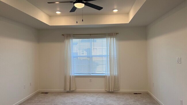 Building Photo - Charming 3 beds 2 baths in Commerce City!