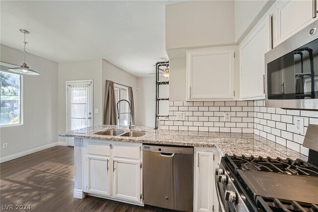Building Photo - 9050 W Warm Springs Rd