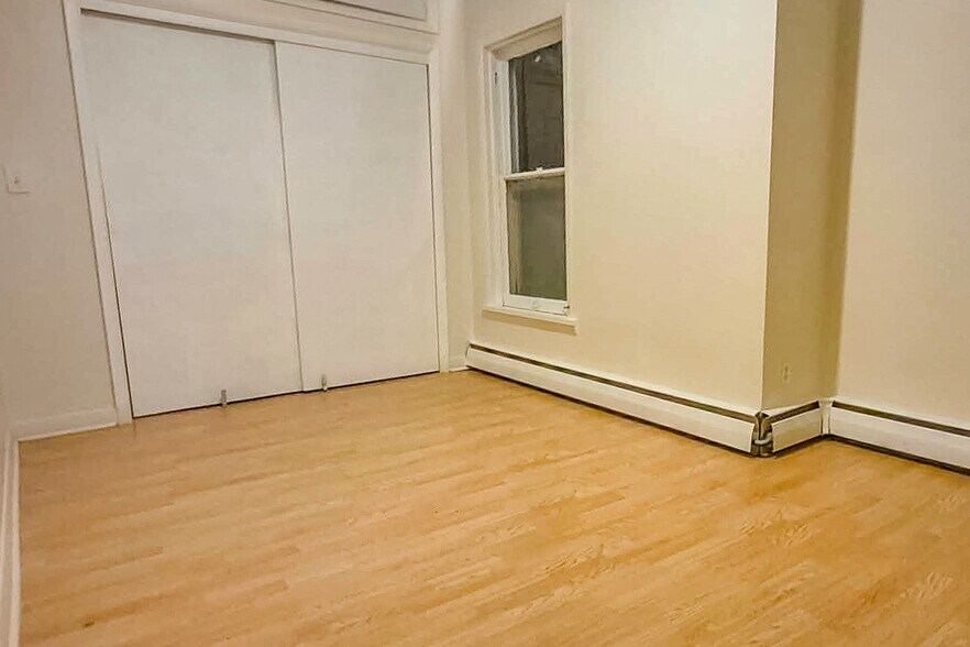 Bedroom 2 - 415 Avenue E