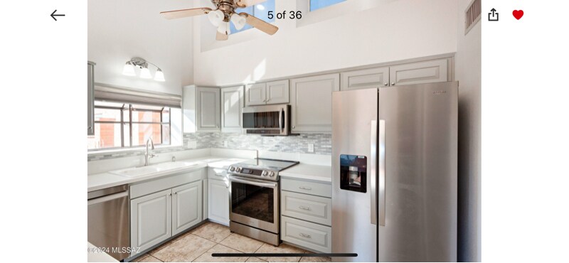 Building Photo - 1012 W Desert Hills Dr
