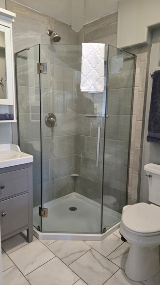 Custom tile shower - 10224 Aviary Dr