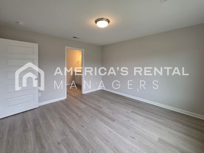 Building Photo - 10312 Bramlett Way