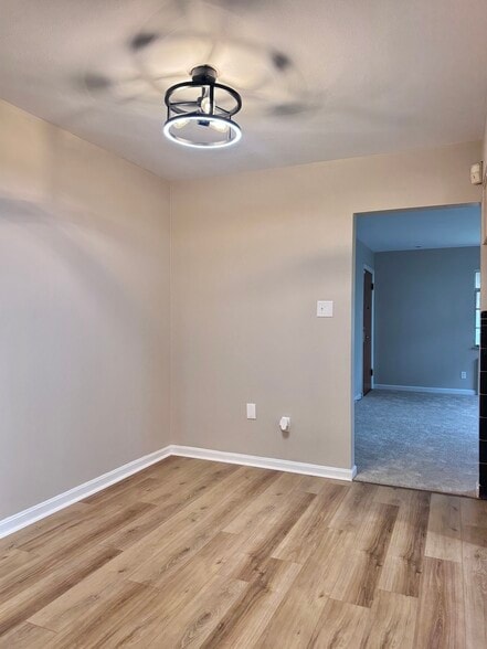 Eat-In Kitchen Space - 4028 Harding Ave
