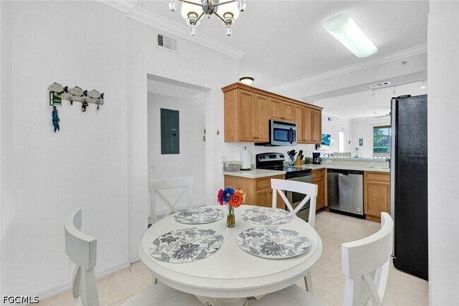 Building Photo - 8270 Pathfinder Loop