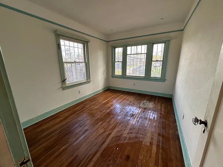 Building Photo - 3114 Bancroft St