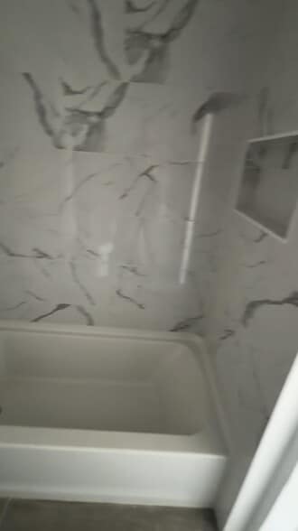 Building Photo - 415 S 10th St