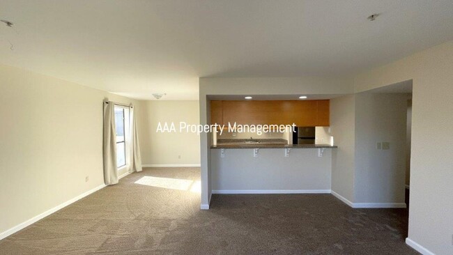 Building Photo - Concord Beautiful 2 bedroom 1 bath condo l...