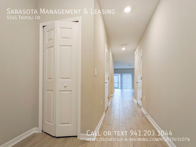 Building Photo - 5545 Tripoli Dr