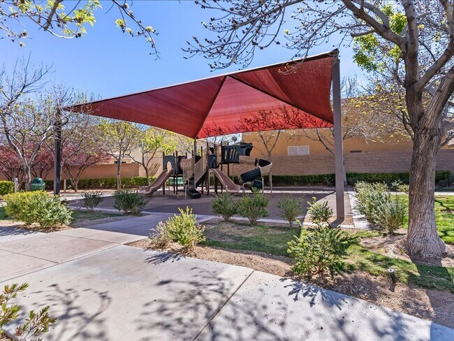 Building Photo - 9131 Mount Wilson St