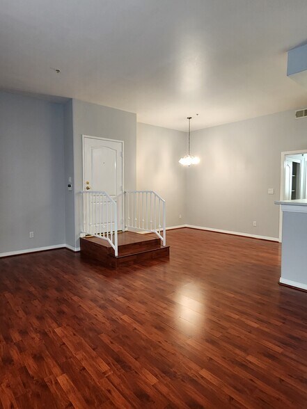 Front door and dining room - 7037 La Tijera Blvd