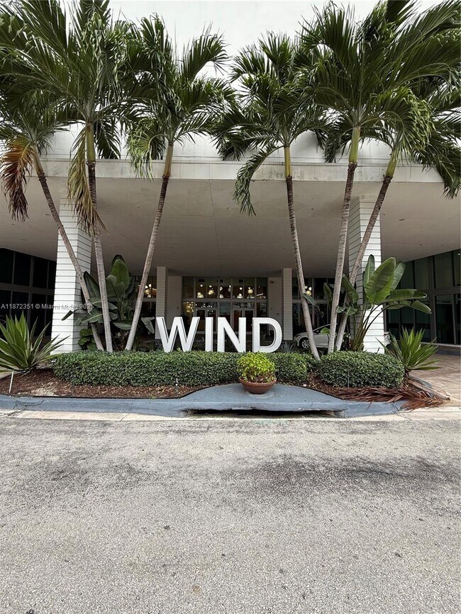 Building Photo - 350 S Miami Ave