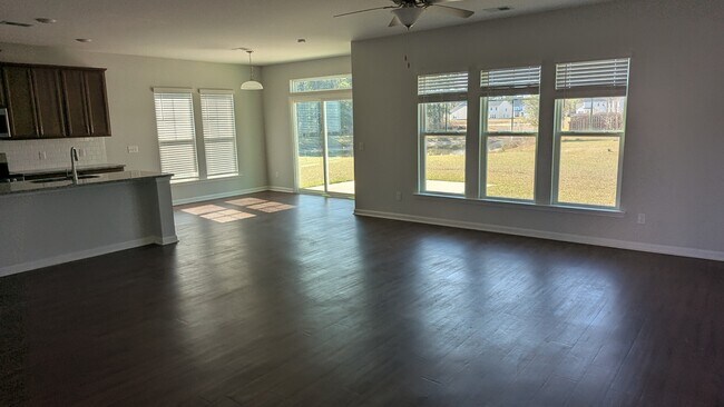 Building Photo - 19 Cantata Cir