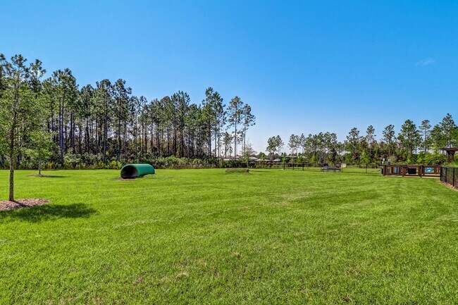 Building Photo - 75565 Blackbird Dr