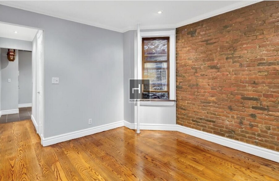 Primary Photo - E 23RD ST.