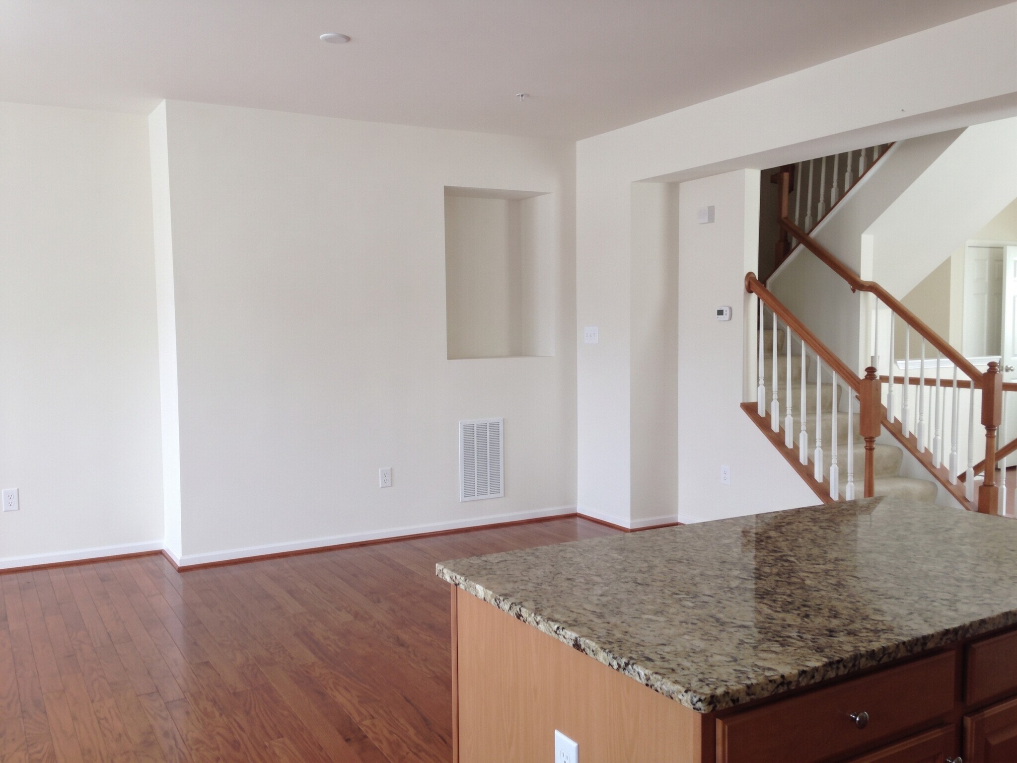 Building Photo - 4255 Talmadge Cir