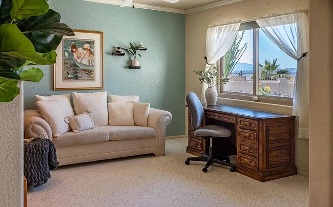 Building Photo - FULLY FURNISHED - LONG TERM RENTAL 3 Bedro...