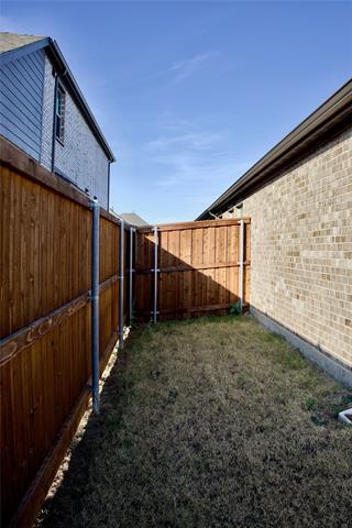 Building Photo - 13092 Yellowstone Wy