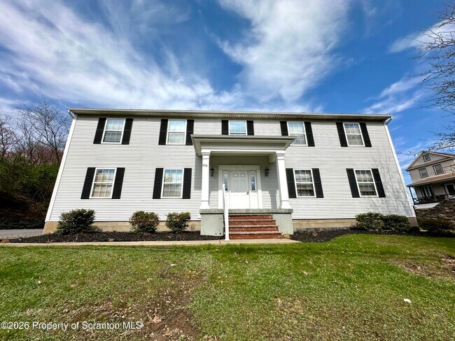 Building Photo - 436 Ziegler St
