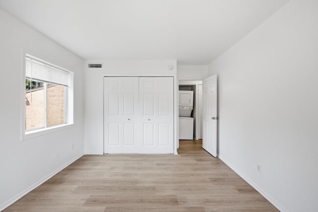 Building Photo - 19419 Brassie Pl