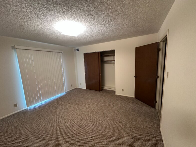 Building Photo - 622 Cumberland Dr