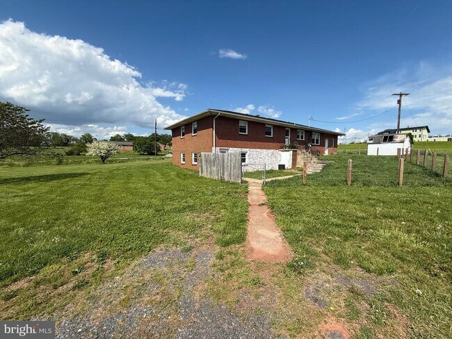 Building Photo - 4401 Tuscarora Rd