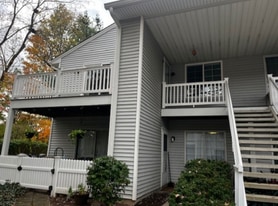 Building Photo - 8 Larkspur Ct