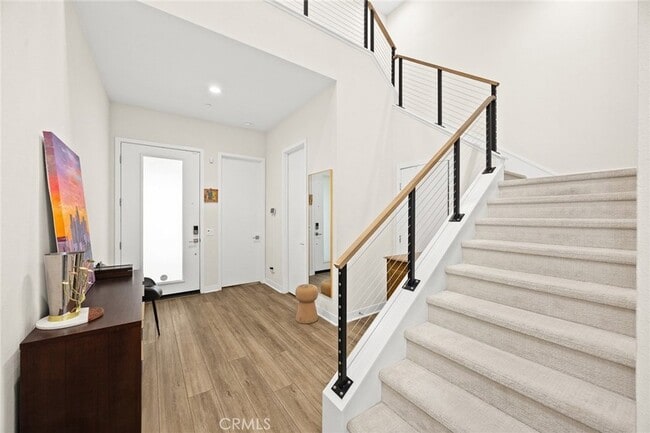 Building Photo - 478 Sycamore Dr