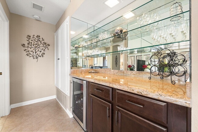 Building Photo - 68615 Paseo Soria