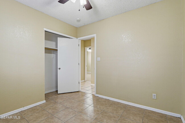 Building Photo - 12528 Martin Bauman Dr