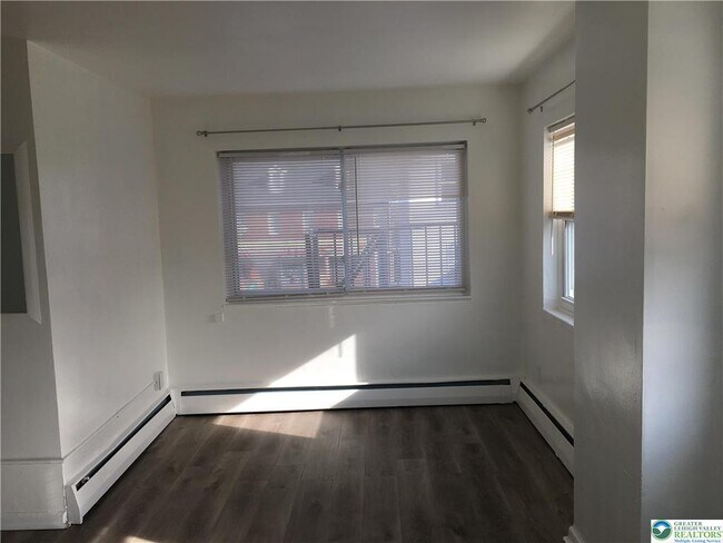 Building Photo - 210 W Gordon St