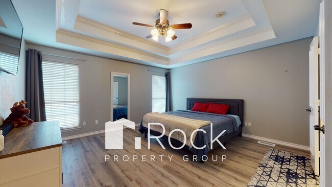 Building Photo - Need space? Take a look at this 4 Bedroom/4.5 Bathroom Home in SW Edmond!