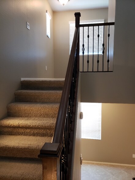 Building Photo - 1671 W Flamingo Dr