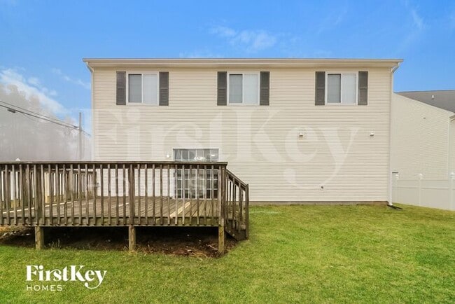 Building Photo - 309 Timberwood Dr