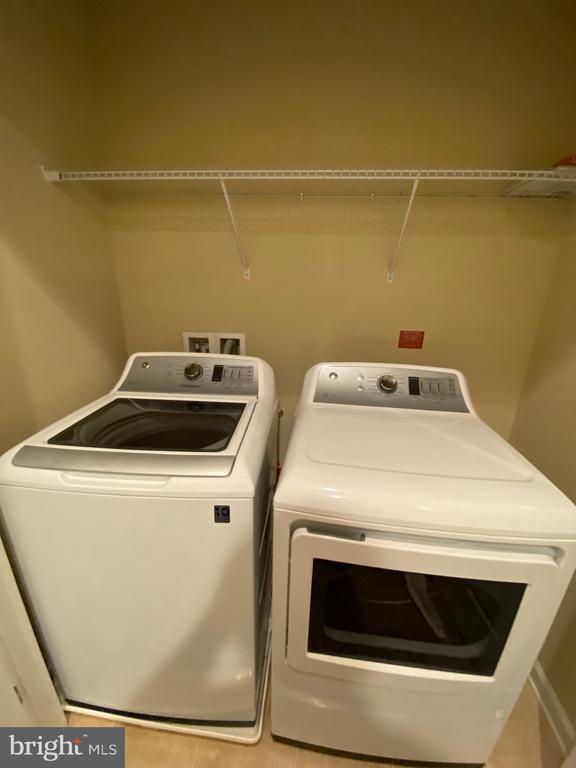 Building Photo - 104 Gretchen Ct