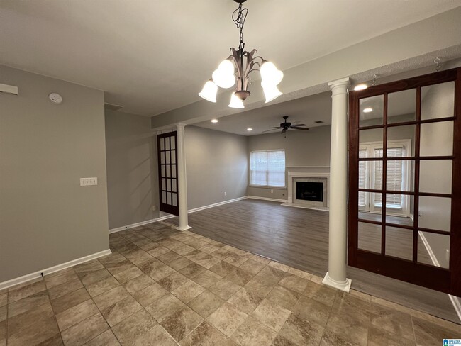 Building Photo - 1648 Savannah Park Ln