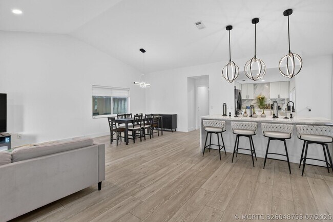 Building Photo - 16709 SW 5th Ct