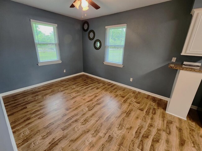 Building Photo - 16890 Porter Ln