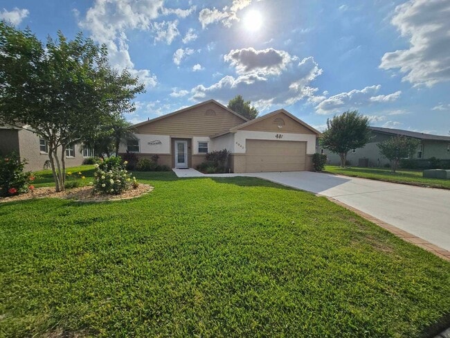 Building Photo - Beautiful, Furnished 2/2 Home For Rent in ...