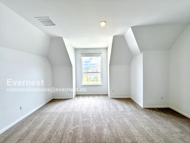 Building Photo - 2300 Sondrio Bnd