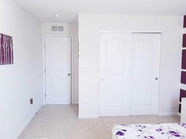 Building Photo - 336 Braxton St