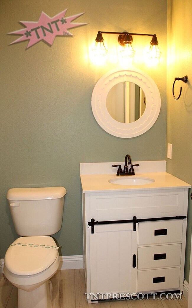 Building Photo - Condo in Montana Villas HOA