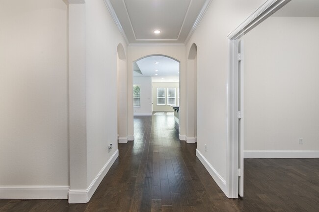 Building Photo - 21119 Bradford Grove Dr