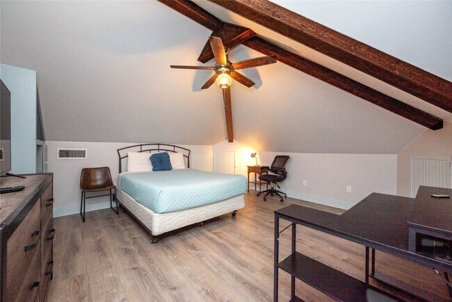 Building Photo - 4301 Avenue O